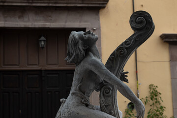 Escultura de las musas de la música del Centro histórico de la ciudad de Querérato