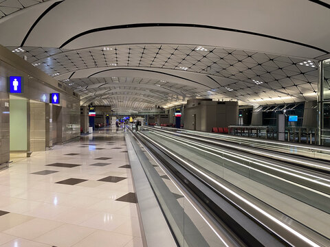 Modern Airport Terminal: A Glimpse of Elegance and Efficiency