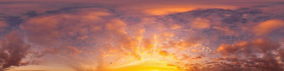 Obraz premium Sky panorama with bright glowing golden clouds. HDR 360 seamless spherical panorama. Full zenith or sky dome in 3D visualization, sky replacement for aerial drone panoramas. Weather and climate change