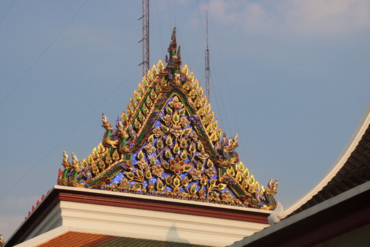 thai temple roof