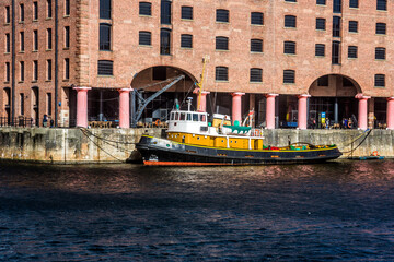 Fototapeta na wymiar Albert Dock, Liverpool, england.