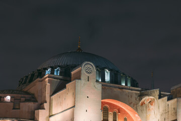 Fototapeta na wymiar Hagia Sophia or Ayasofya Camii architectural details at night.