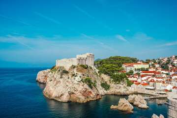 Fototapeta na wymiar Panoramic view across the bay to the beautiful walled city of Dubrovnik