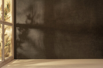 Panorama de fond d'un mur noir avec un support beige pour création d'arrière plan. Panoramique avec jeu d'ombre et de lumière du soleil à travers une fenêtre.	 - obrazy, fototapety, plakaty