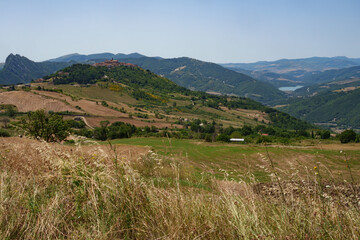 Fototapeta premium Country landscape near Potenza, Basilicata, Italy