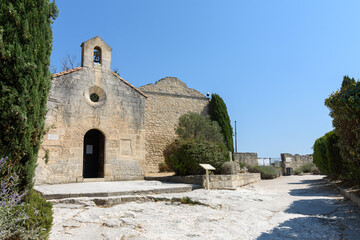 Fototapeta na wymiar Eglise Baux de Provence