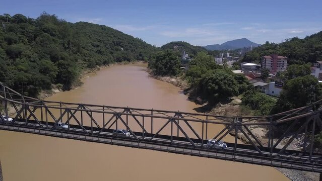 Ponte Aldo Pereira de Andrade, em Blumenau, Santa Catarina, Brasil.