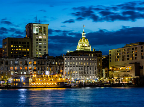 Savannah Ga Skyline Images – Browse 40,145 Stock Photos