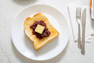 あんトースト、小倉餡とバターのトースト、名古屋名物、喫茶店モーニングサービス