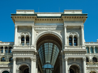Obraz premium Detail of the Galleria Vittorio Emanuele II, Italy's oldest active shopping gallery and a major landmark, located at the Piazza del Duomo (Cathedral Square)