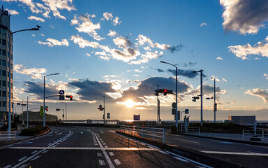 江の島入口交差点の夜明け（神奈川県藤沢市）