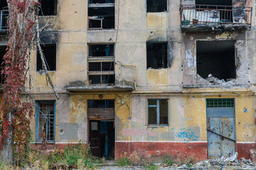 Fototapeta na wymiar Residential building destroyed by military actions in Ukraine.