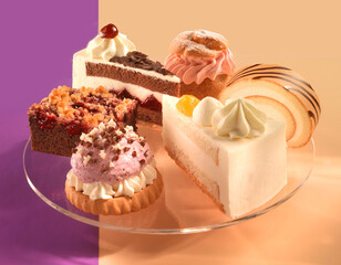 Kuchenplatte, Sahne, Tortenstück, Zitronenrolle, Schokokuchen, 