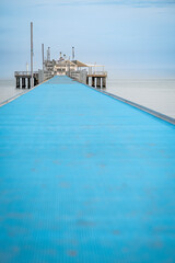 Lignano Pineta. the pier overlooking the sea and its spiral shape. - 712328145