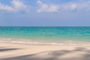 Fototapeta na wymiar Nature landscape view of beautiful tropical beach and sea in sunny day. Beach sea space area