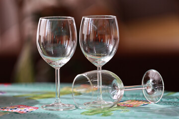Three glasses of red wine.