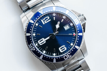 Automatic mechanical diver wrist watch with blue clock face