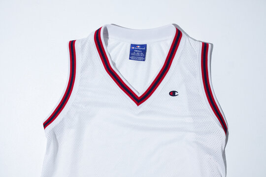 london, uk, 05.05.2020 Champion Vintage Womens White Pre-Owned Cropped basketball Tank Top. vintage rare white basketball tops.