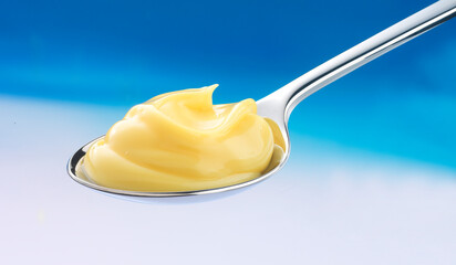 Delikatess-Mayo Löffel, Mayonaise, Löffel, isoliert, Creme,