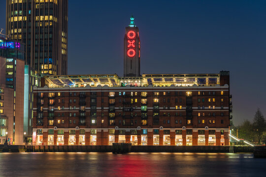 Night view of the Oxo Tower building