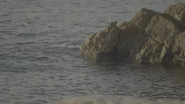 Rocks in the sea 120fps