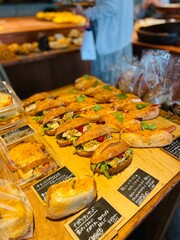 福岡・博多のパン屋に並ぶパン（ベーカリー・パン・カフェ） 