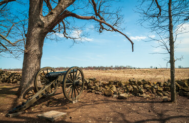Fototapeta na wymiar Cannon at the Gettysburg National Military Park, American Civil War Battlefield, in Gettysburg, Pennsylvania