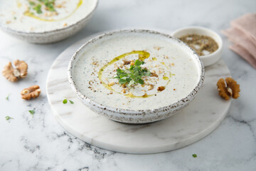 Cold cucumber soup with walnut
