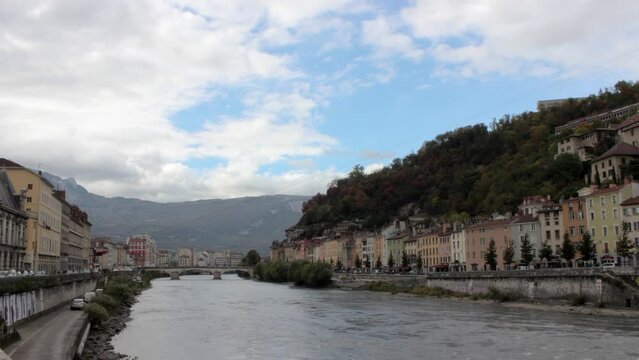 Timelapse of Is&egrave;re River in Grenoble France