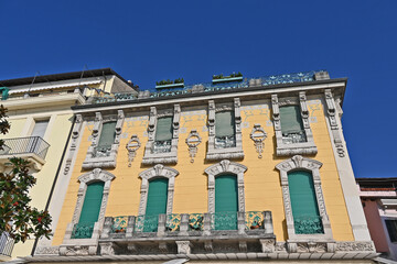 Salò,  case tradizionali sul lungolago, Lago di Garda -  Brescia - Lombardia