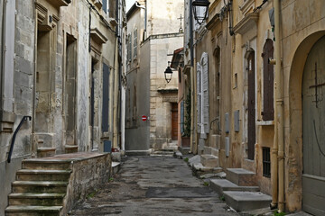 Arles, vicoli, strade e case provenzali - Provenza, Francia	