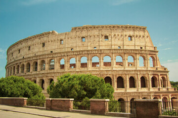 Fototapeta na wymiar Eternal Grandeur: The Colosseum in Daylight
