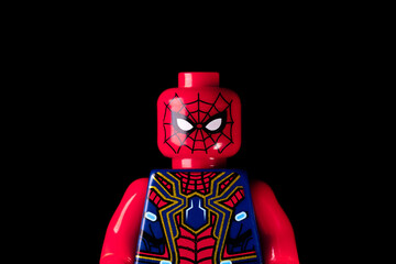 Obraz premium LEGO Marvel's Spider-Man on a black background