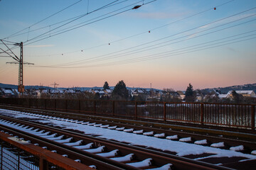 bahn, zug, anreisen, transport, stahl, bahnsteig, himmel, aussicht, stadt, leitung