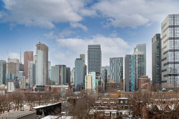 Fototapeta na wymiar Recently completed and ongoing highrise construction is transforming the Toronto city skyline amid an ongoing condominium boom.