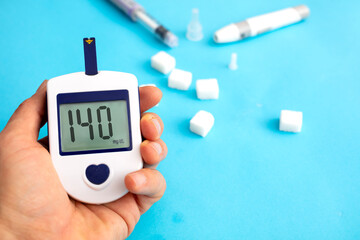 Diabetes doing glucose level test