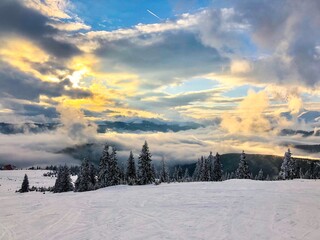 Fototapeta premium sunset in the mountains