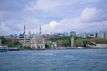 Fototapeta na wymiar Dolmabahce Mosque. (Bezmialem Valide Sultan Mosque) Istanbul, Beşiktaş.