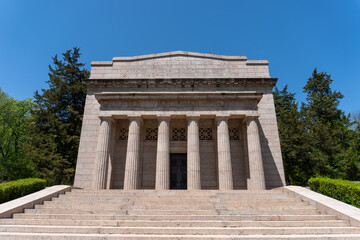 Fototapeta na wymiar Hodgenville, Kentucky: Abraham Lincoln Birthplace National Historical Park. Memorial building built on the centennial of Lincoln's birth at the site of Lincoln family Sinking Spring Farm.