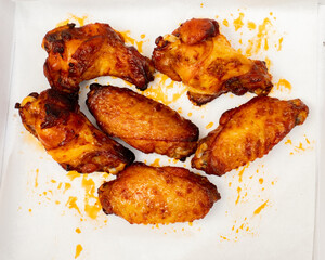 chicken wings with sauce