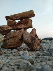 A sculpture arranged in the shape of natural stones.