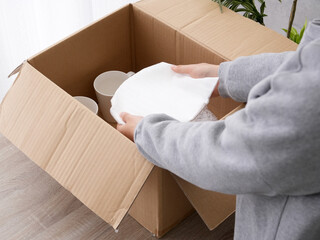 新生活のための引っ越しの荷造り