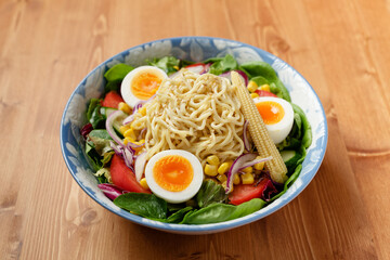 ラーメンサラダ