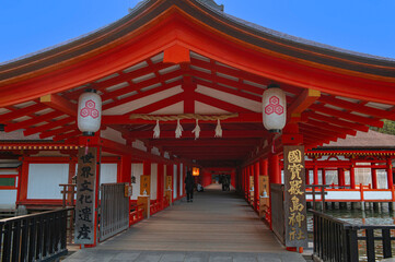 厳島神社の社殿「回廊」