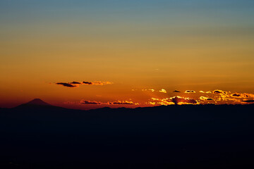 筑波山から見た夕陽と富士山