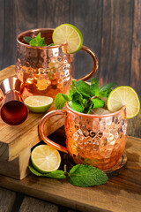 Moscow mule with lime and mint