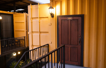 rooms in a container, exterior