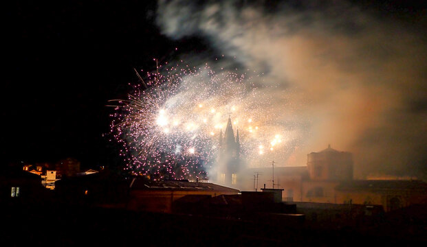 Fuochi d'artificio nel centro storico di Acireale 1846