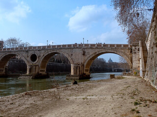 ponte sul fiume Tevere 2463