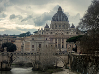 Fototapeta premium Basilica San Pietro e il fiume Tevere 2874